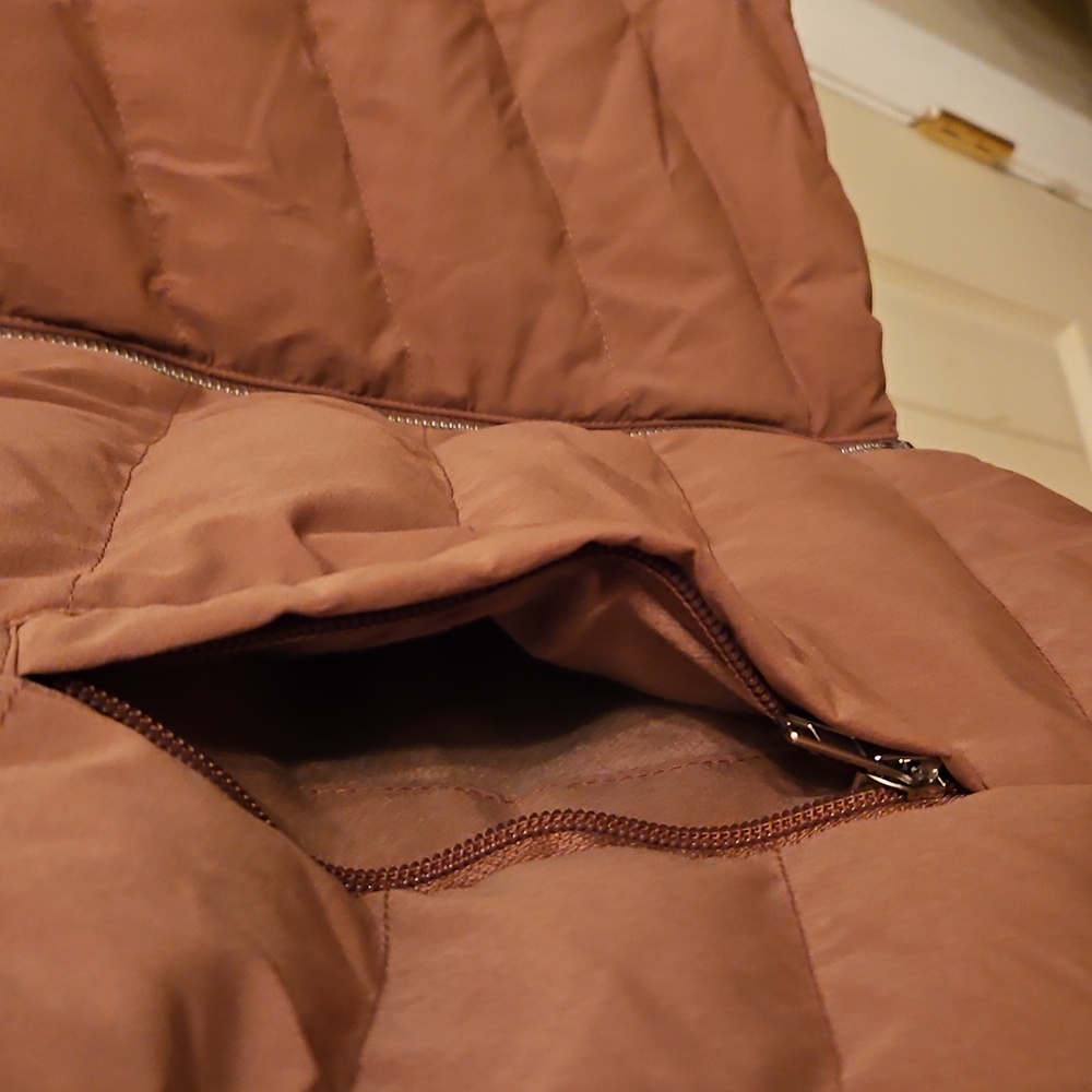 Women's Quilted Puffer Parka Jacket - Picture 3 of 5